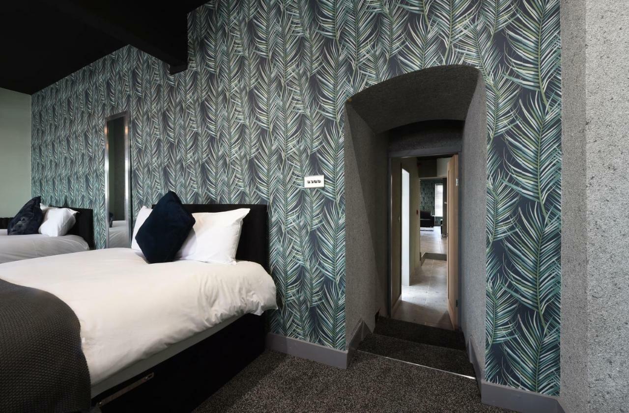 La Jungle Du Swan Apartment Manchester Exterior photo